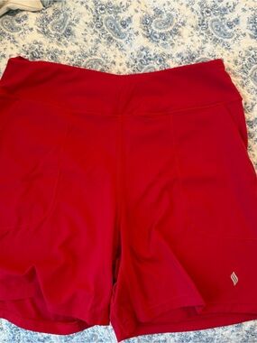 Women’s Red Athletic Shorts – Performance Fit